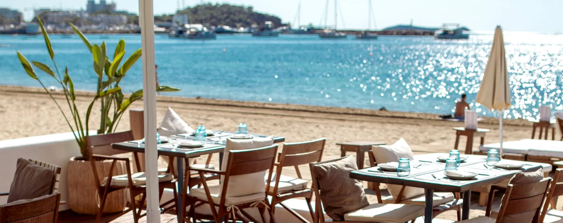 Playa y vistas al mar en Blau Sand Ibiza